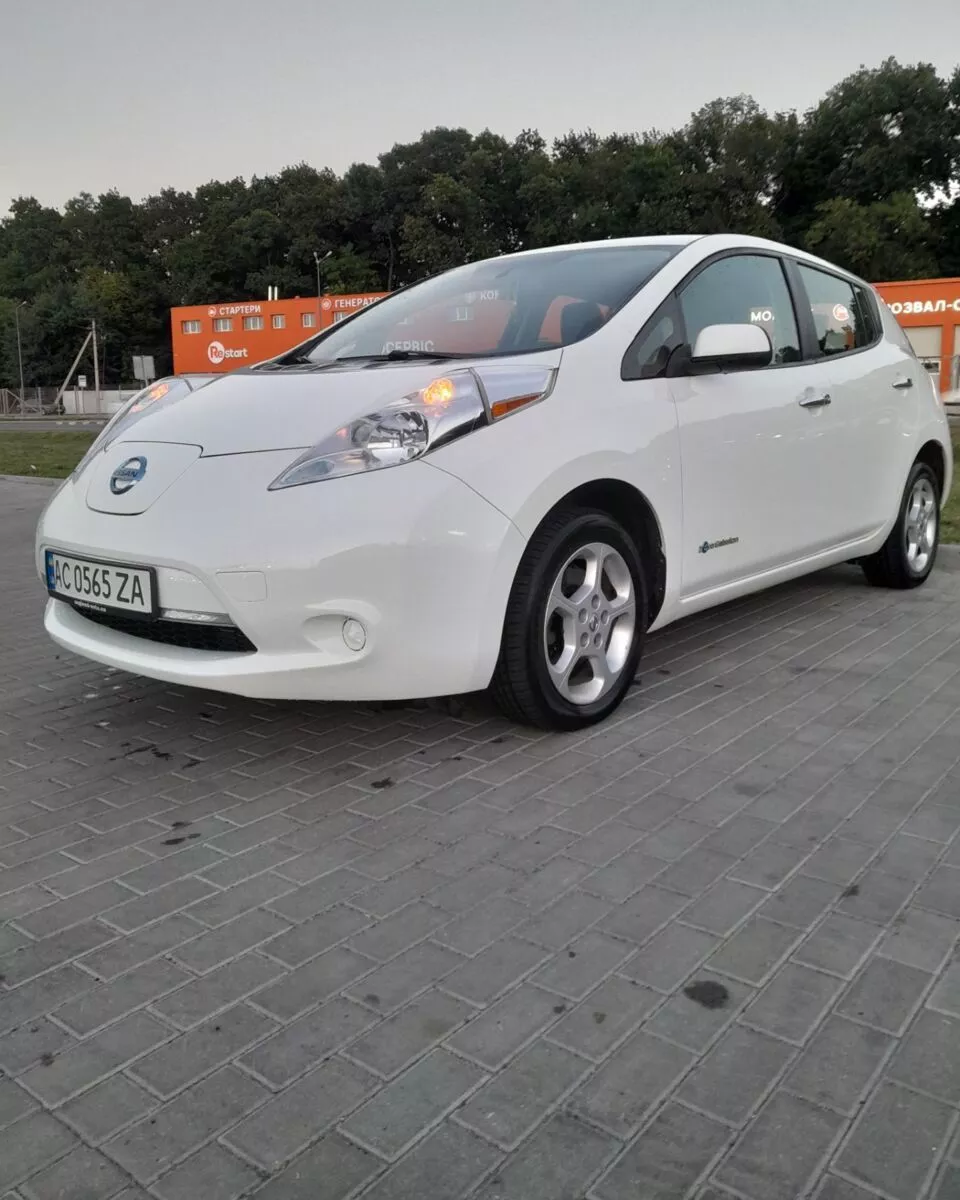 Nissan Leaf  24 kWh 201401