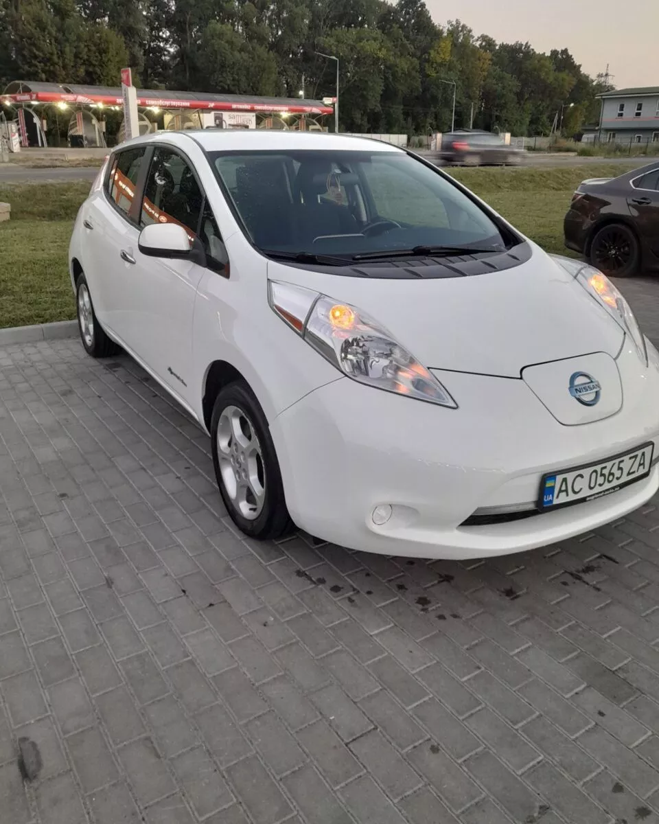 Nissan Leaf  24 kWh 201421