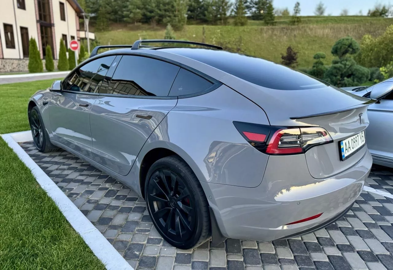 Tesla Model 3  80.5 kWh 2021101