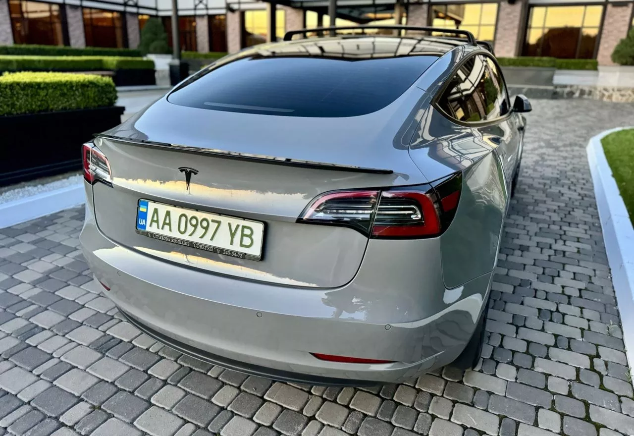 Tesla Model 3  80.5 kWh 2021121