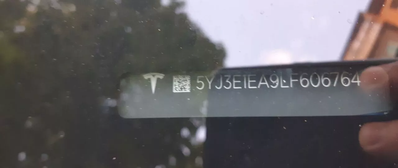 Tesla Model 3  54 kWh 2019171