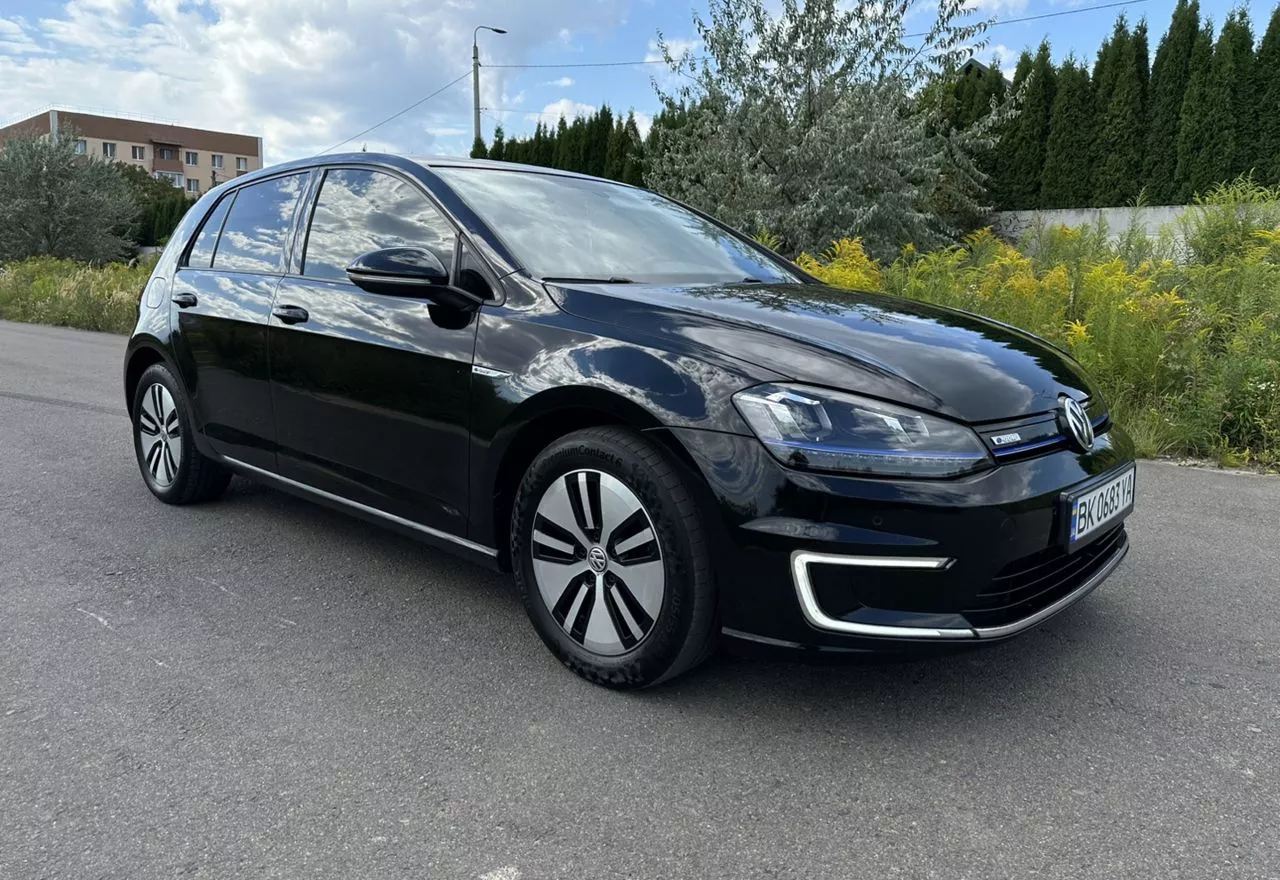 Volkswagen e-Golf  24 kWh 201441