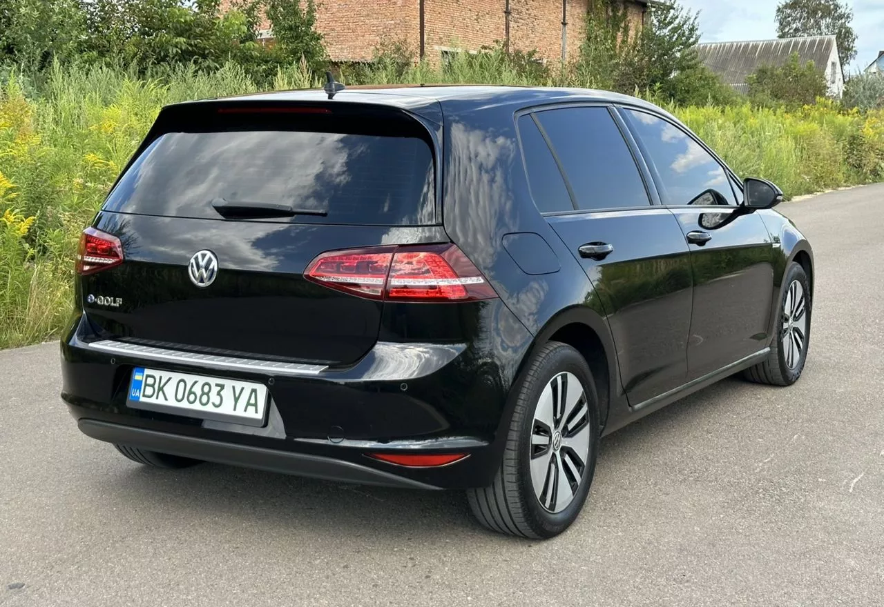 Volkswagen e-Golf  24 kWh 201471