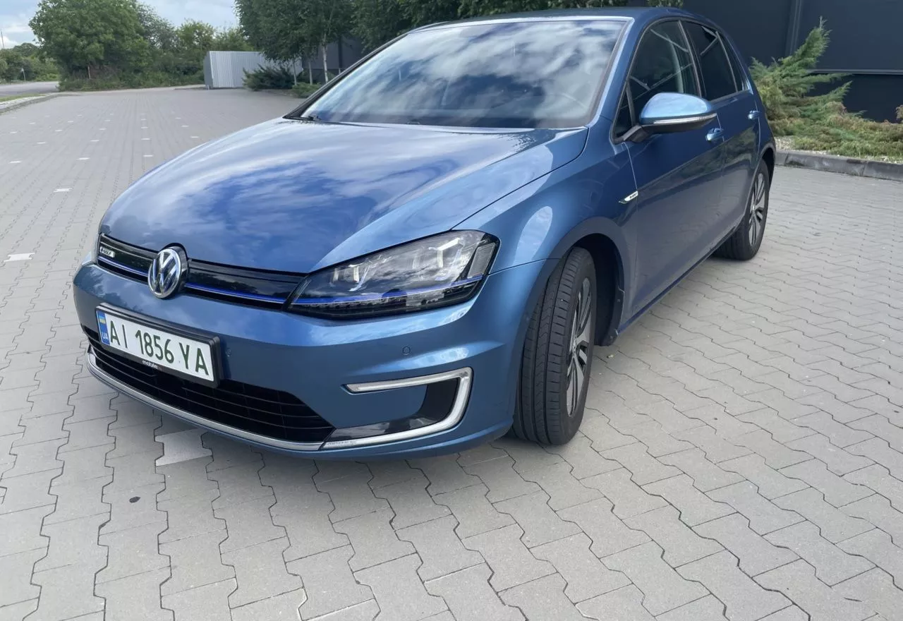 Volkswagen e-Golf  24 kWh 2015261