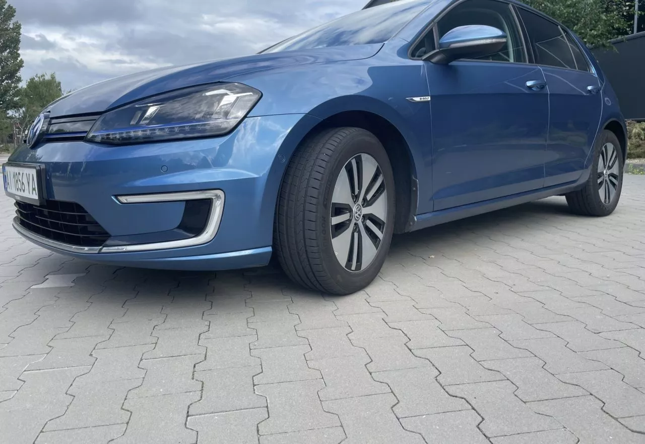 Volkswagen e-Golf  24 kWh 2015281