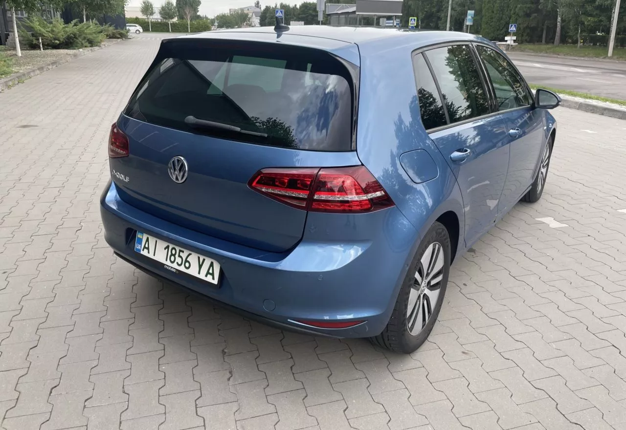 Volkswagen e-Golf  24 kWh 2015311