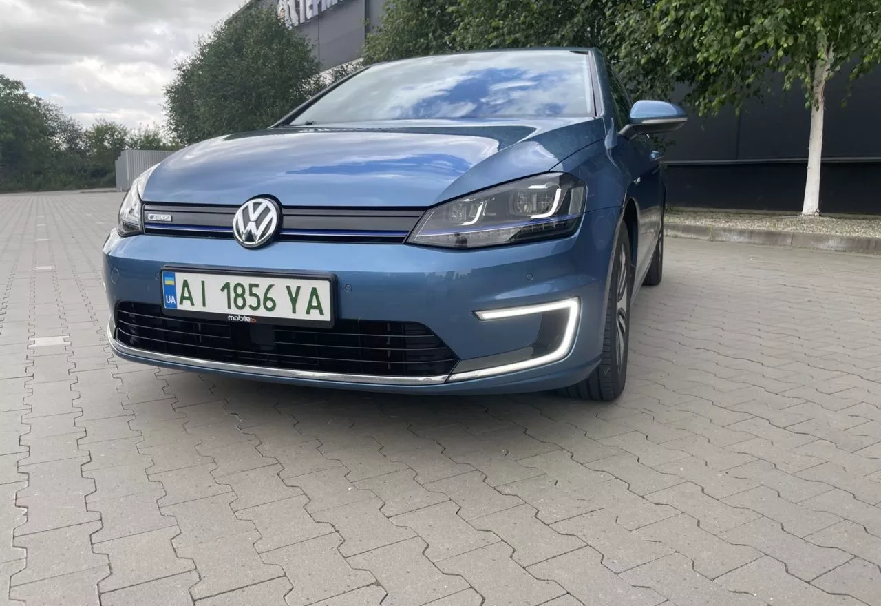 Volkswagen e-Golf  24 kWh 2015341