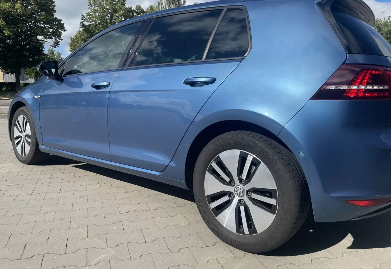 Volkswagen e-Golf  24 kWh 2015421