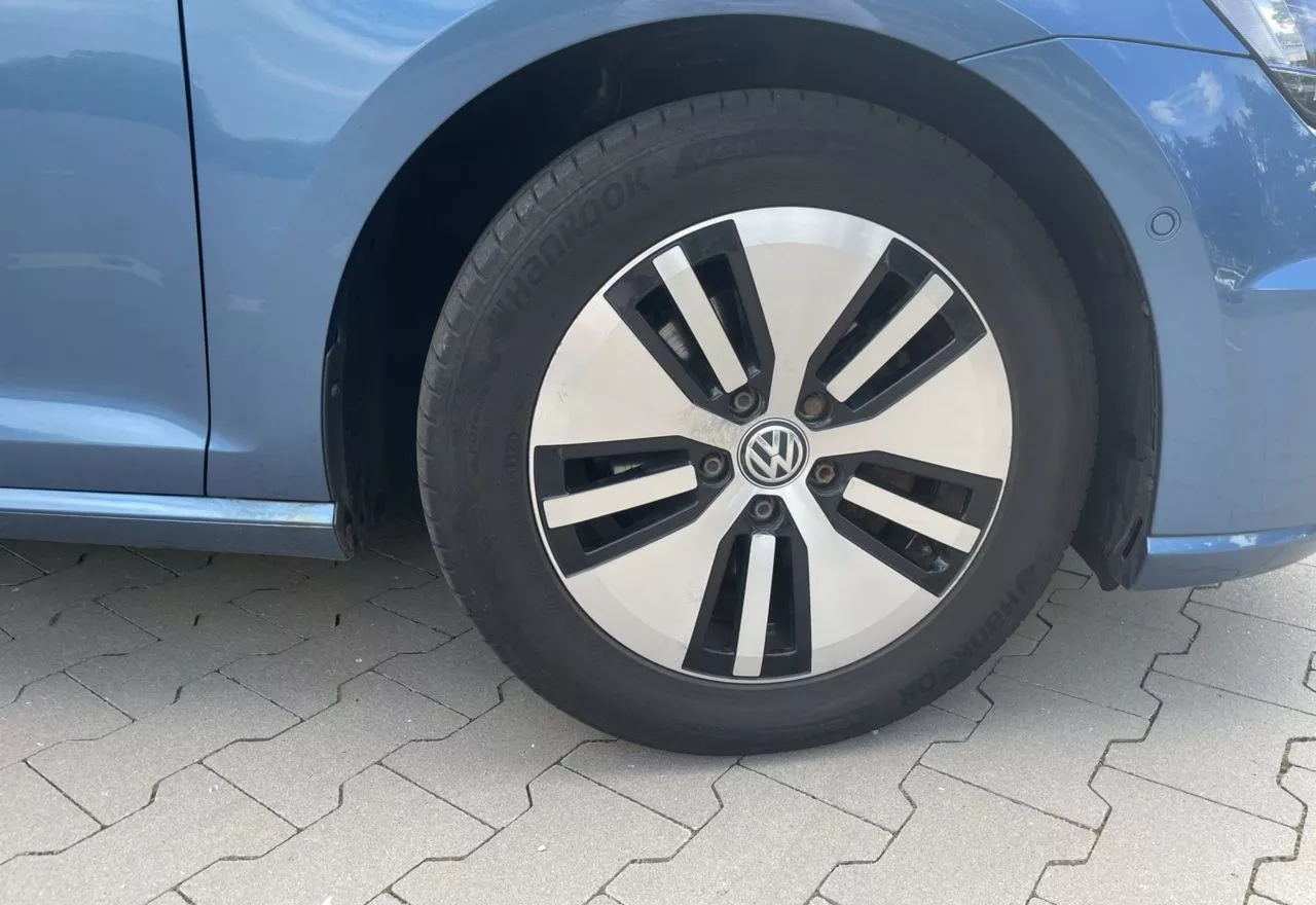 Volkswagen e-Golf  24 kWh 2015151