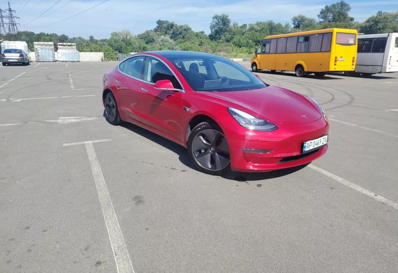 Tesla Model 3  202011