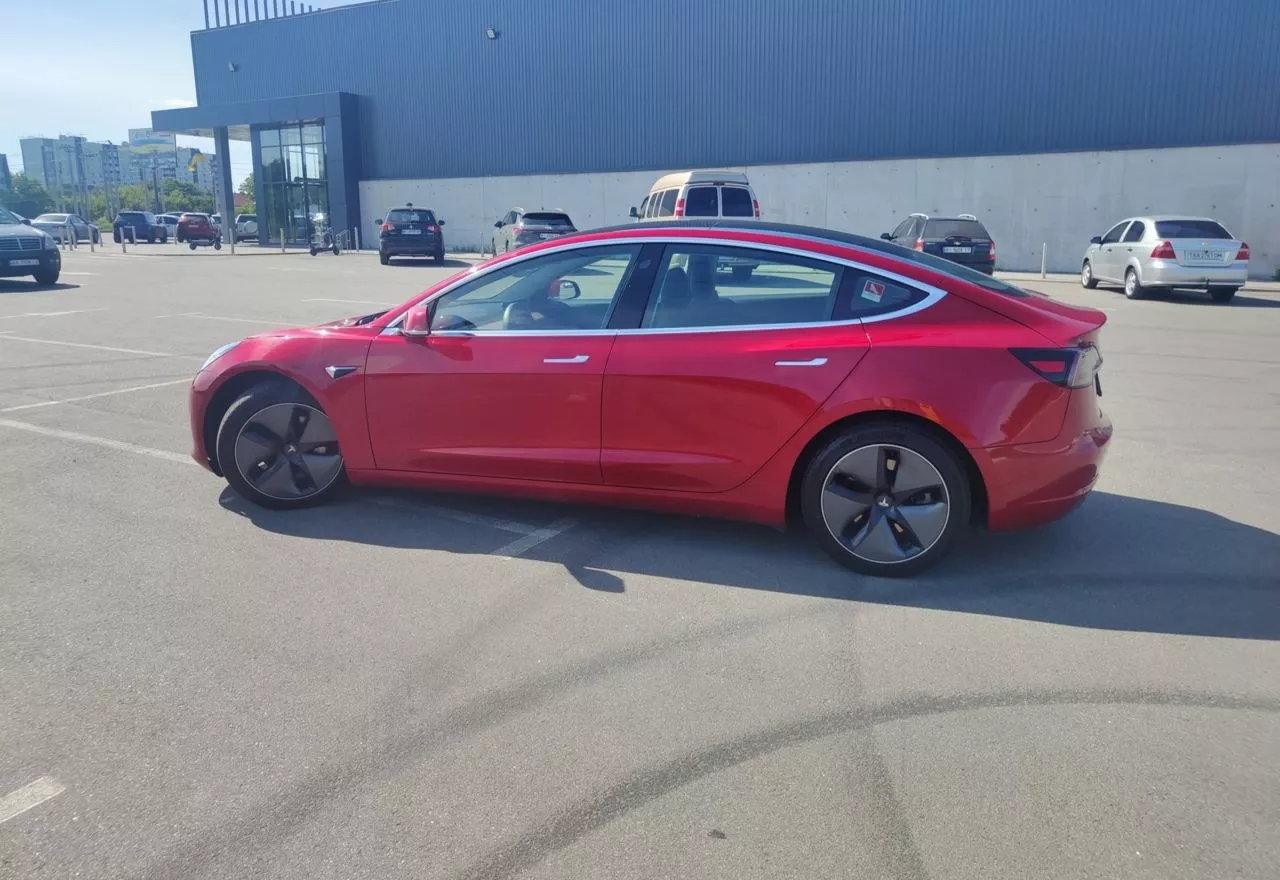 Tesla Model 3  202051