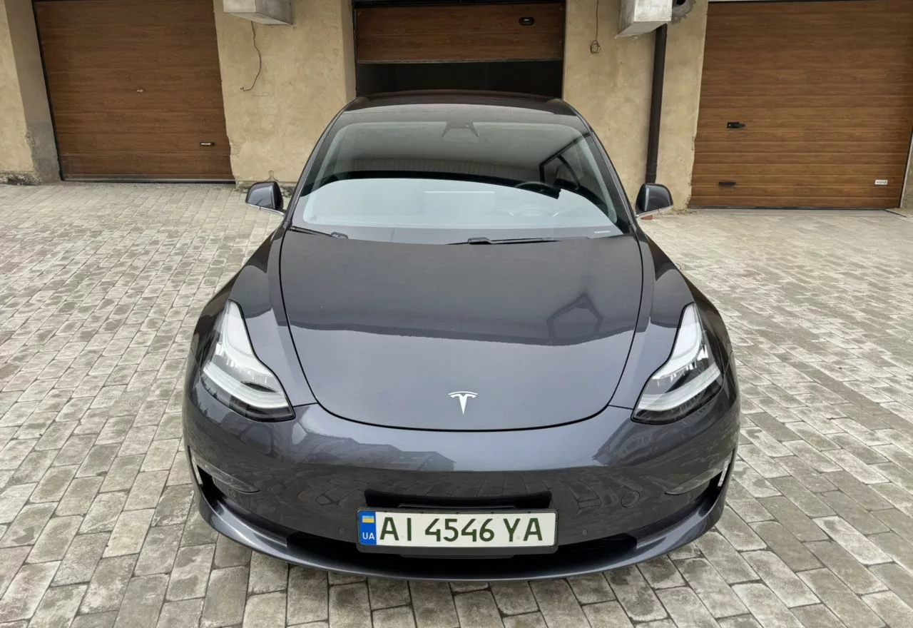 Tesla Model 3  80.5 kWh 2018141