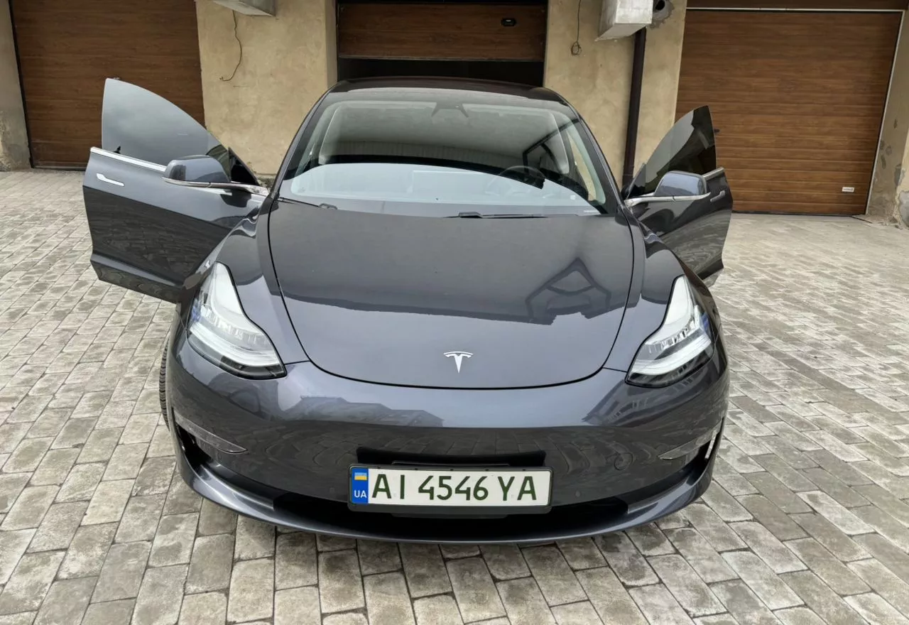 Tesla Model 3  80.5 kWh 2018271