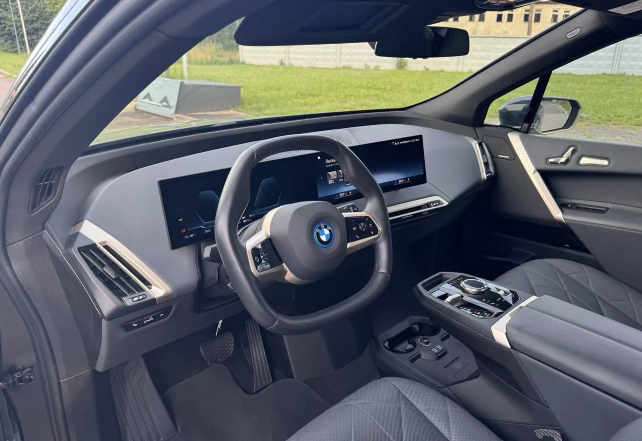 BMW iX  111.5 kWh 2023101