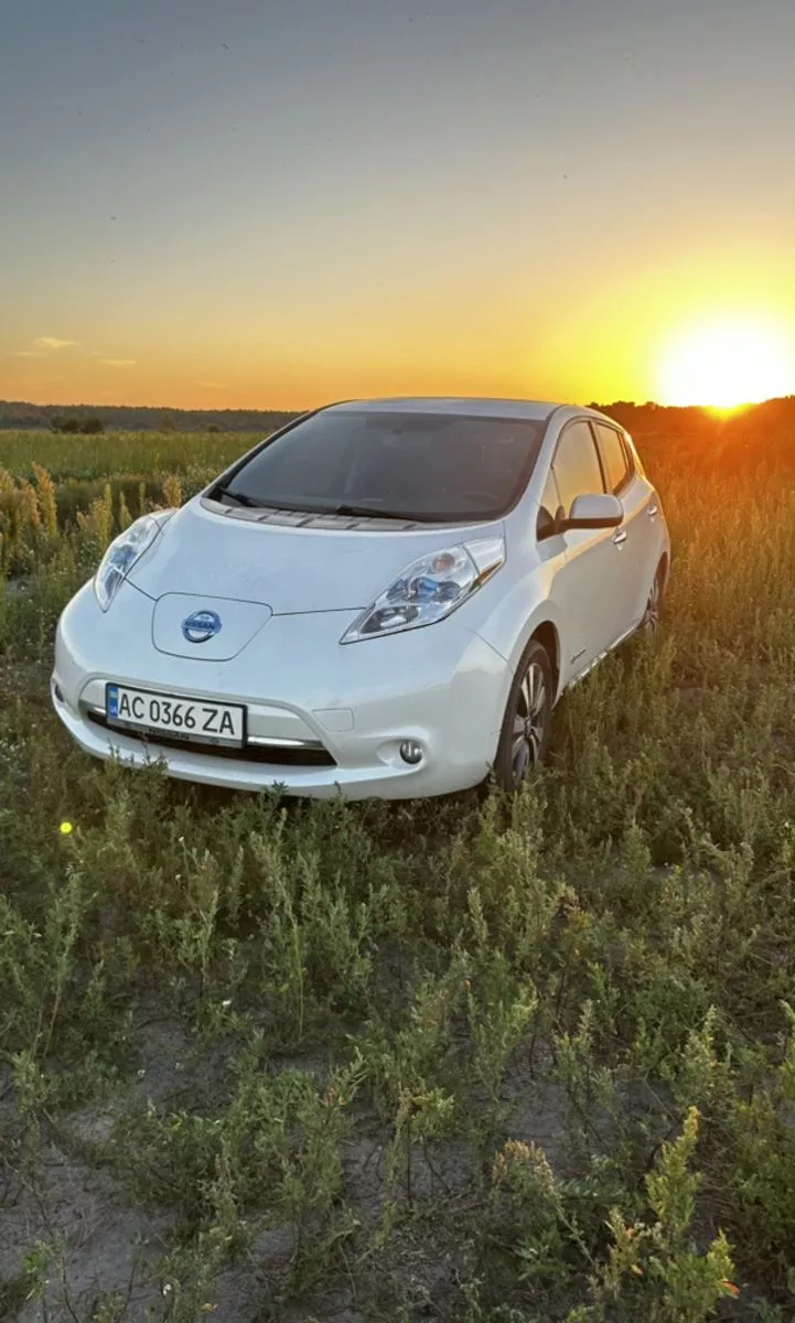 Nissan Leaf  24 kWh 201301