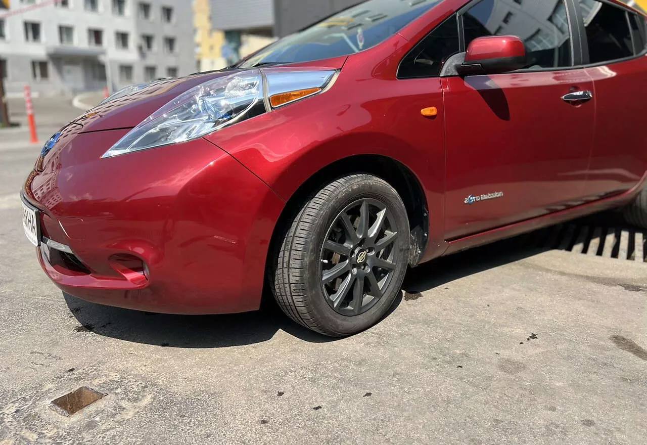 Nissan Leaf  201581