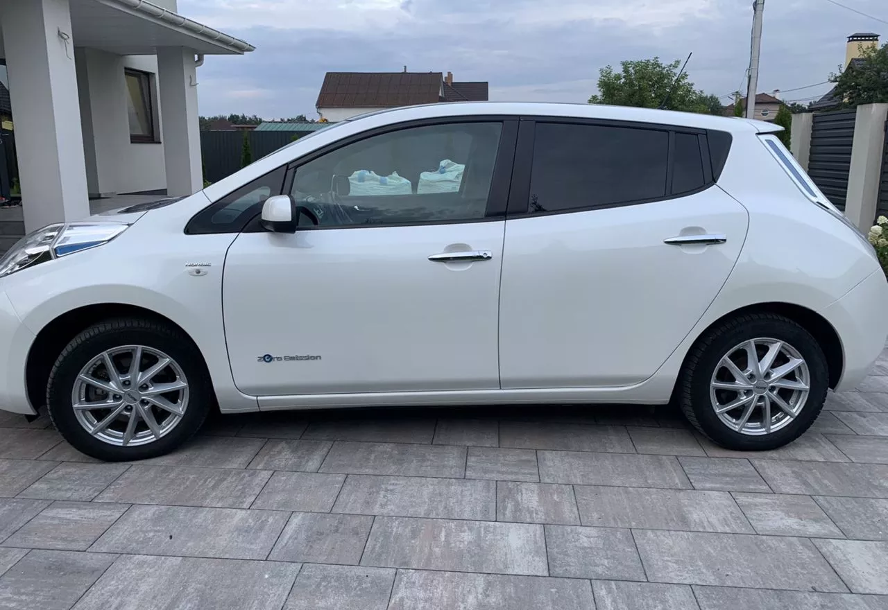 Nissan Leaf  30 kWh 2017101