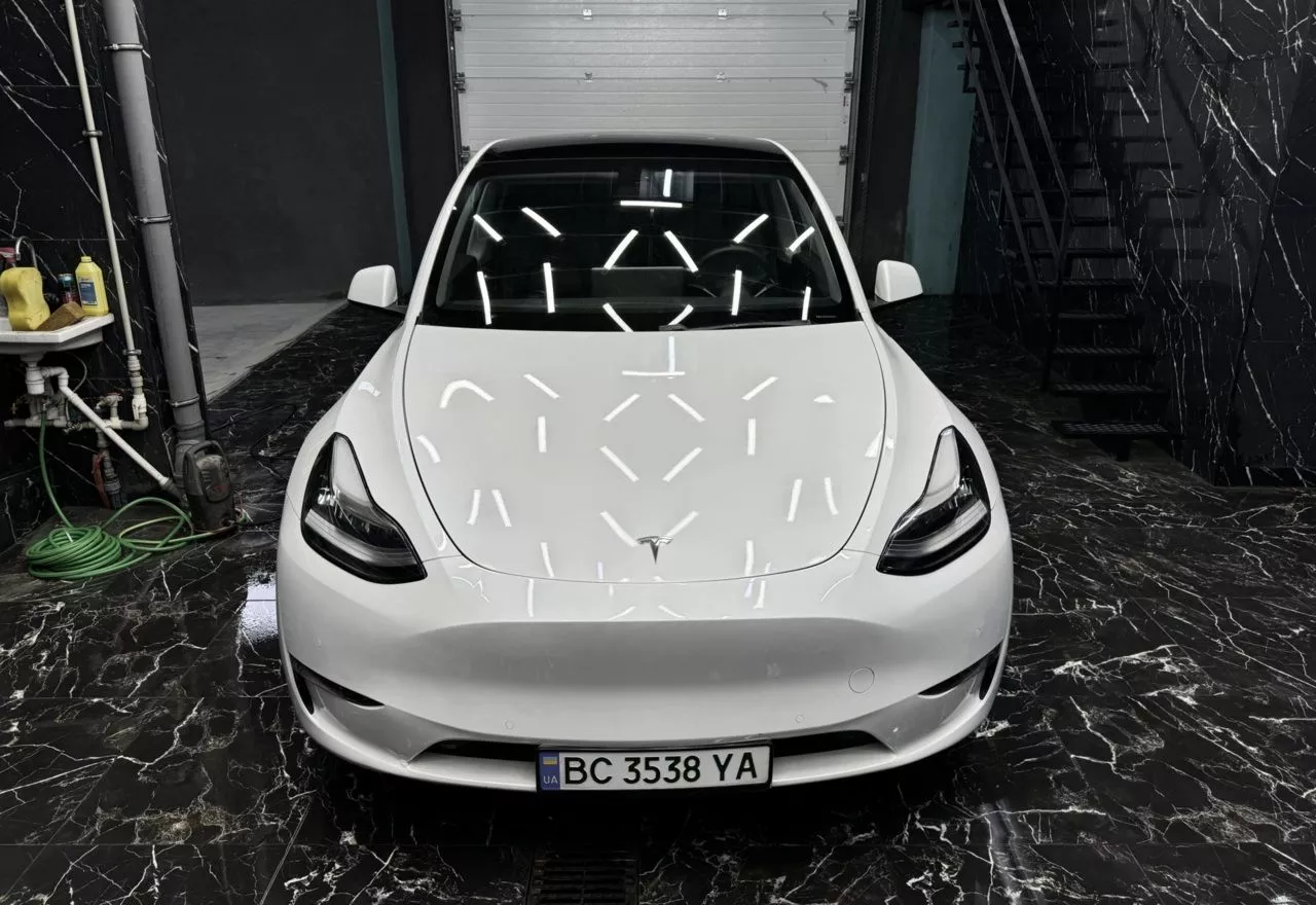 Tesla Model Y  82 kWh 202021