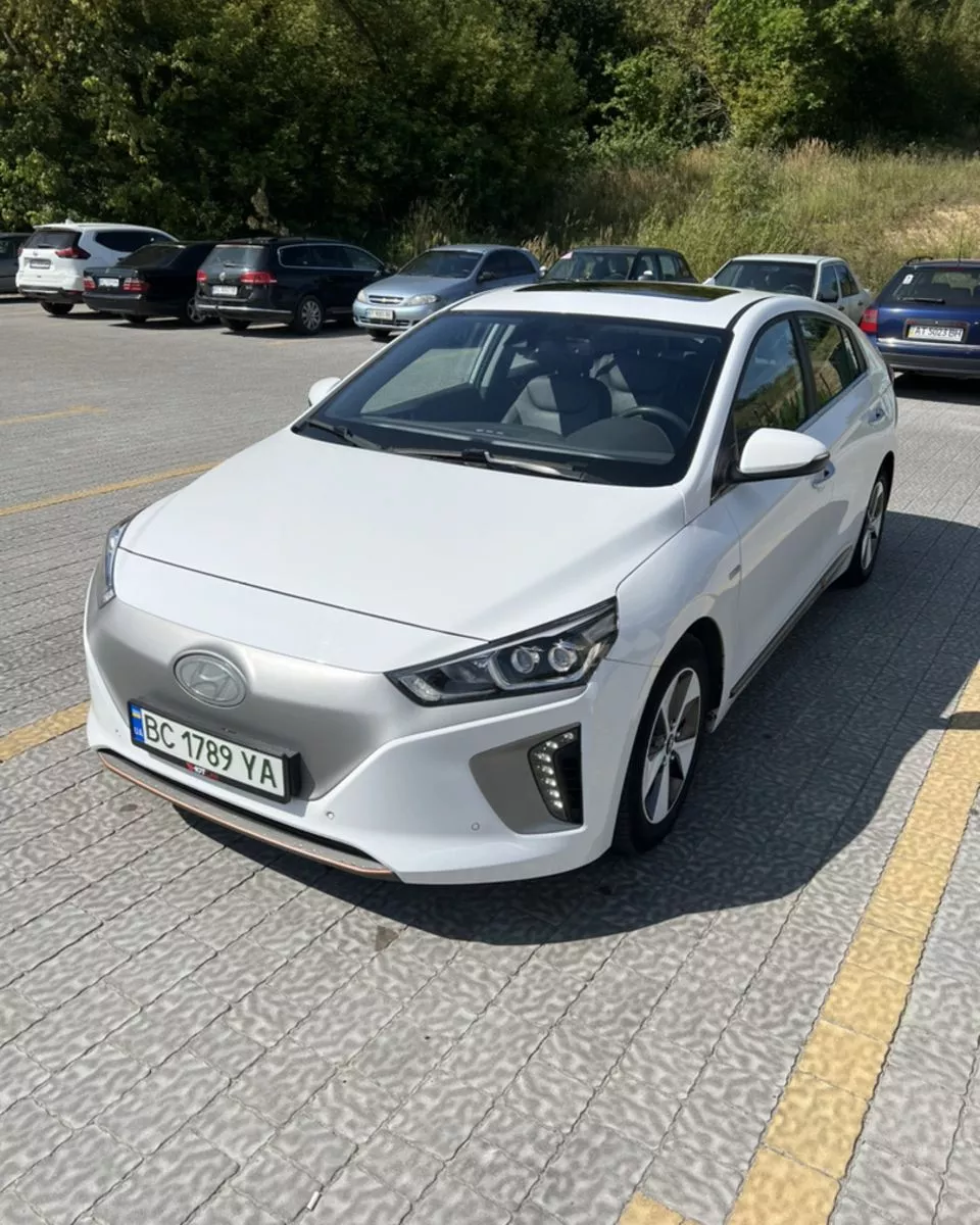 Hyundai Ioniq 