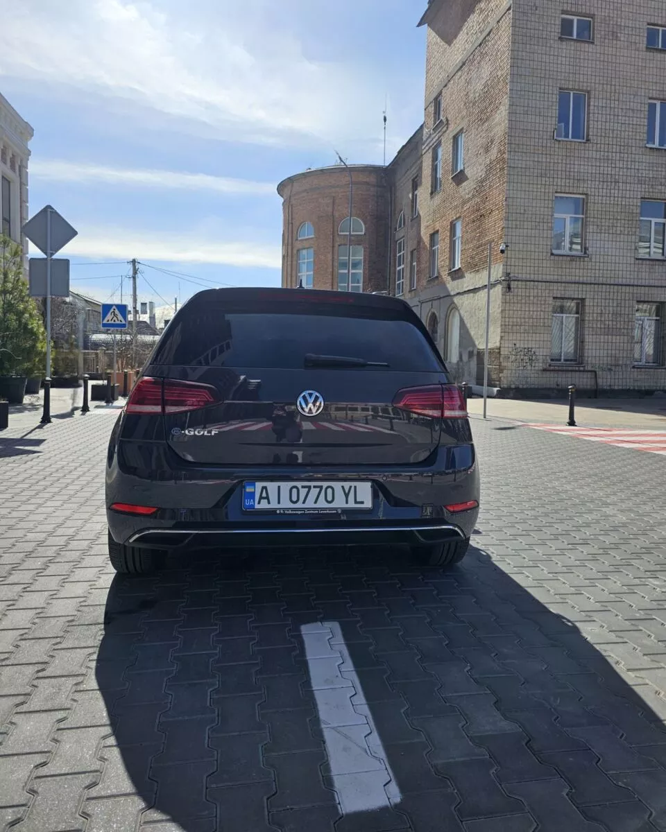 Volkswagen e-Golf  36 kWh 202031