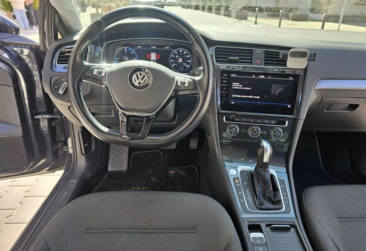 Volkswagen e-Golf  36 kWh 202091