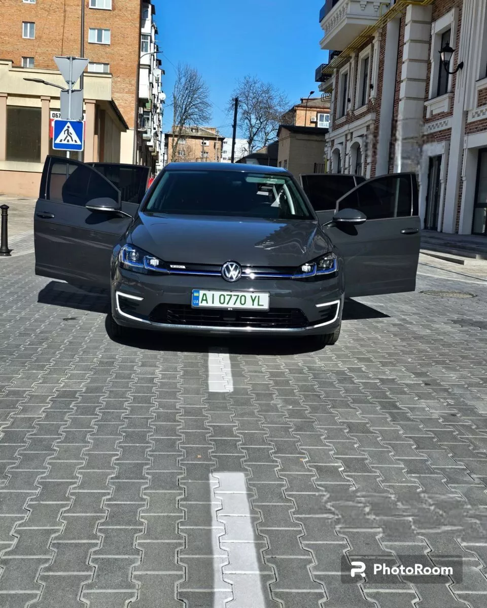 Volkswagen e-Golf  36 kWh 2020241