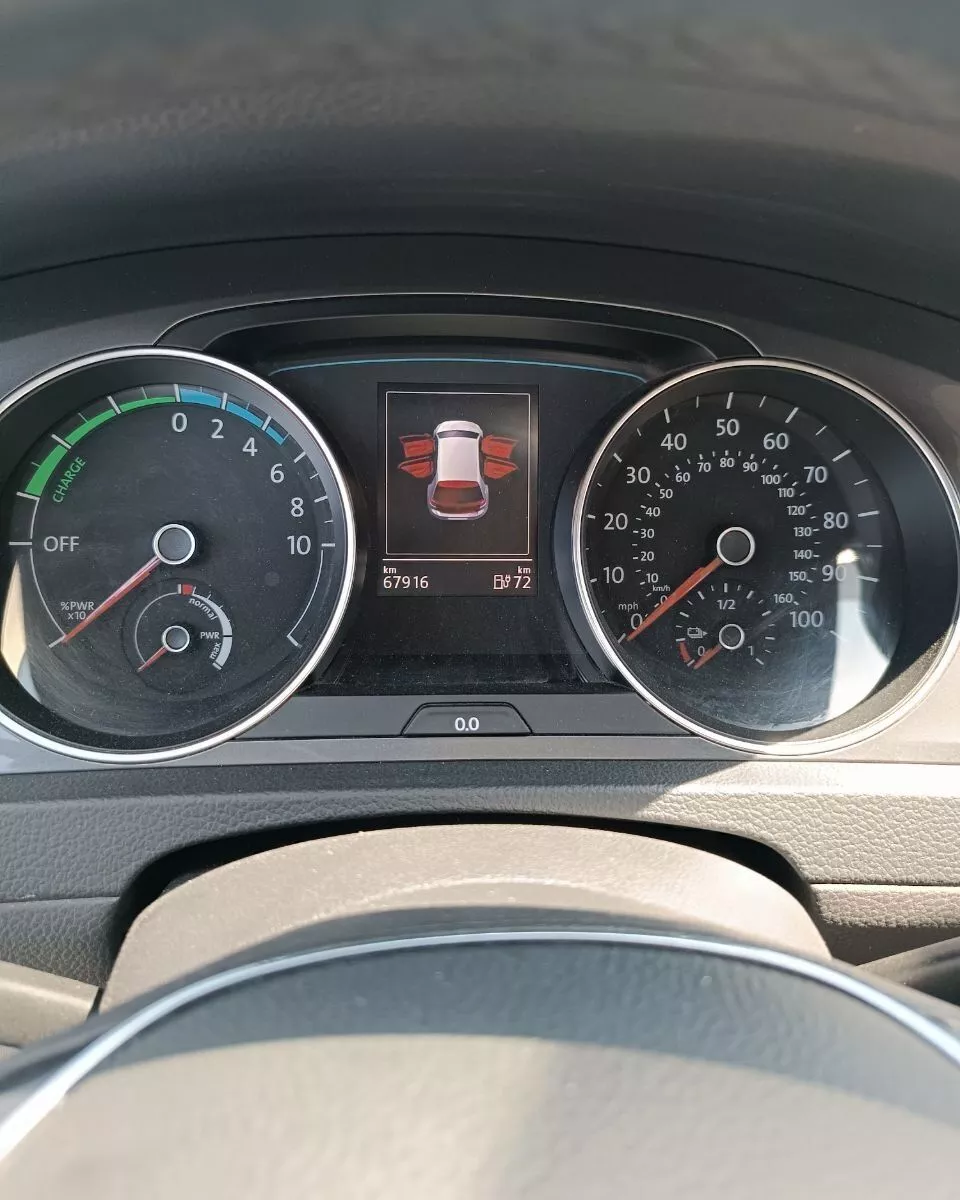 Volkswagen e-Golf  24 kWh 201501