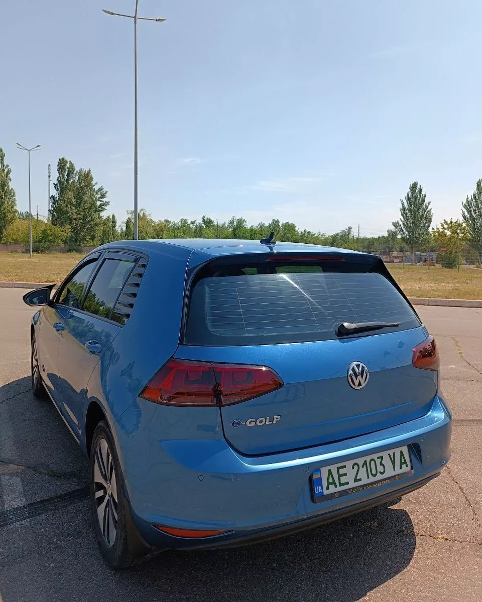 Volkswagen e-Golf  24 kWh 201551