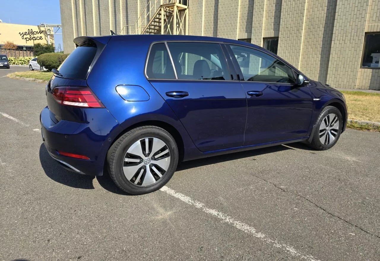 Volkswagen e-Golf  35.8 kWh 201751