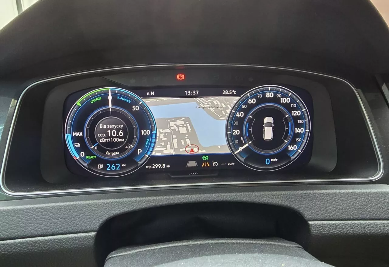 Volkswagen e-Golf  35.8 kWh 2017161