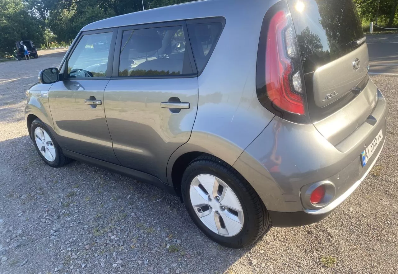 Kia Soul  27 kWh 201571