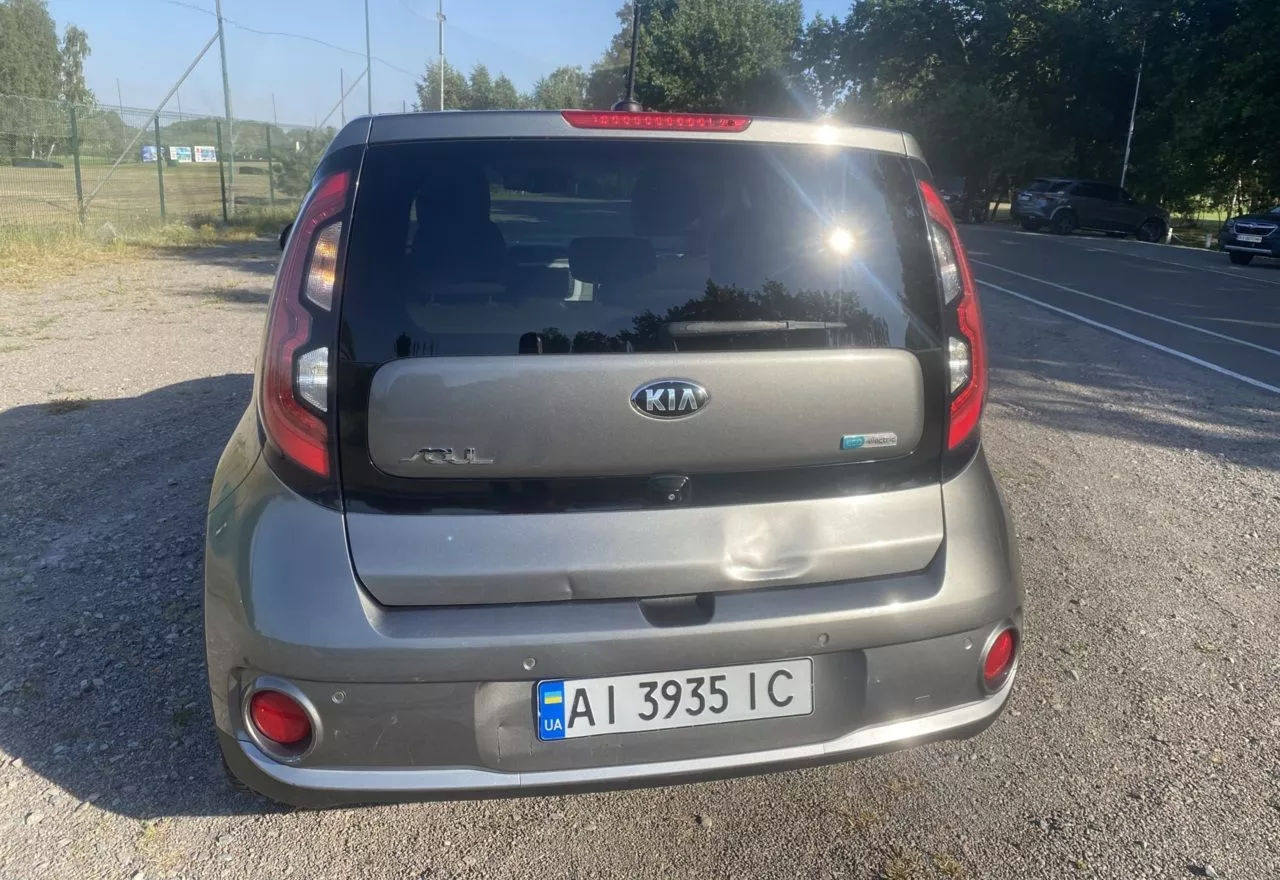 Kia Soul  27 kWh 201591