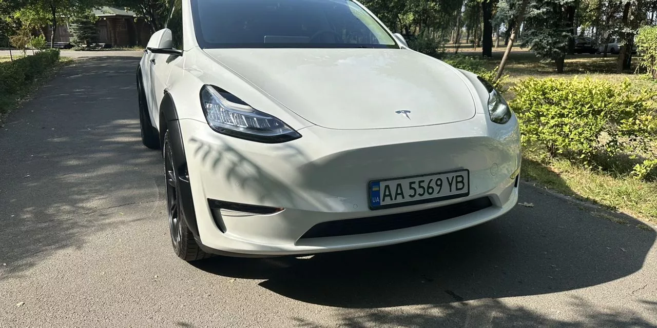 Tesla Model Y  202221