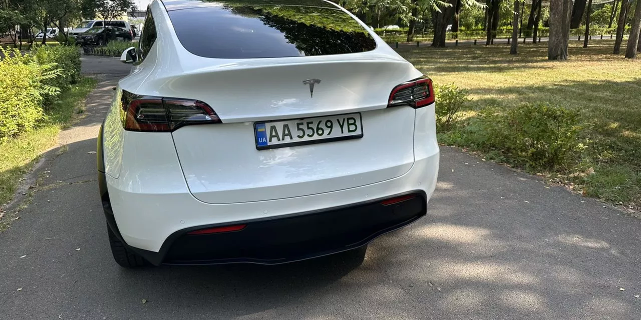 Tesla Model Y  2022131