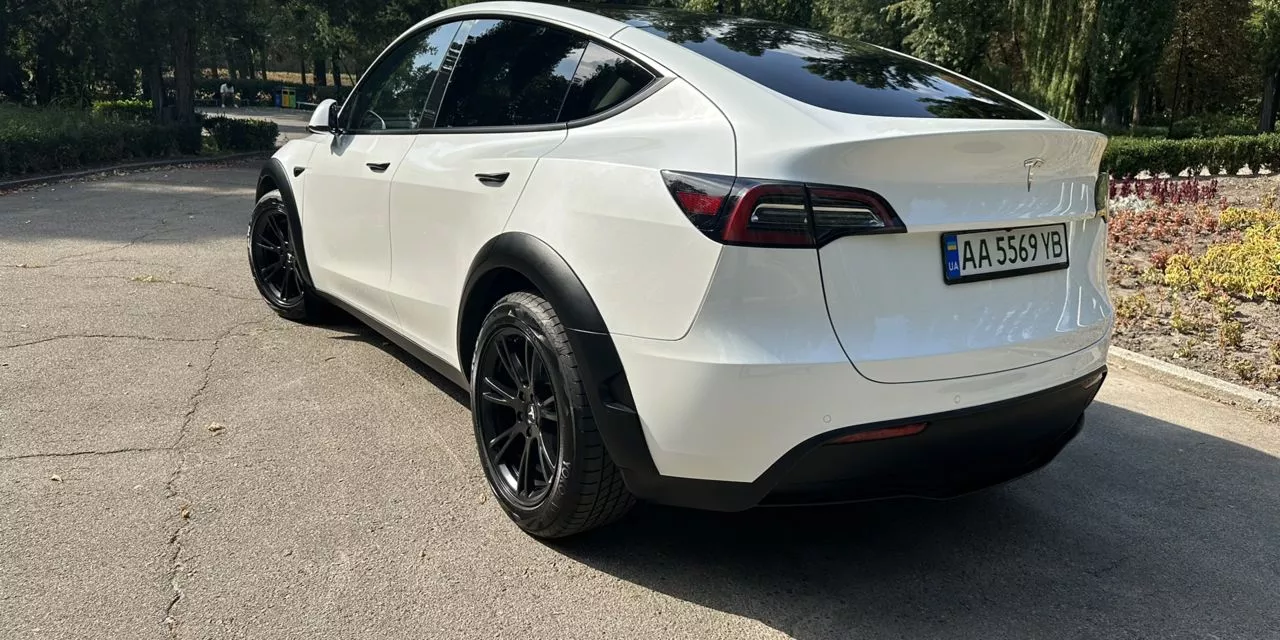 Tesla Model Y  2022251