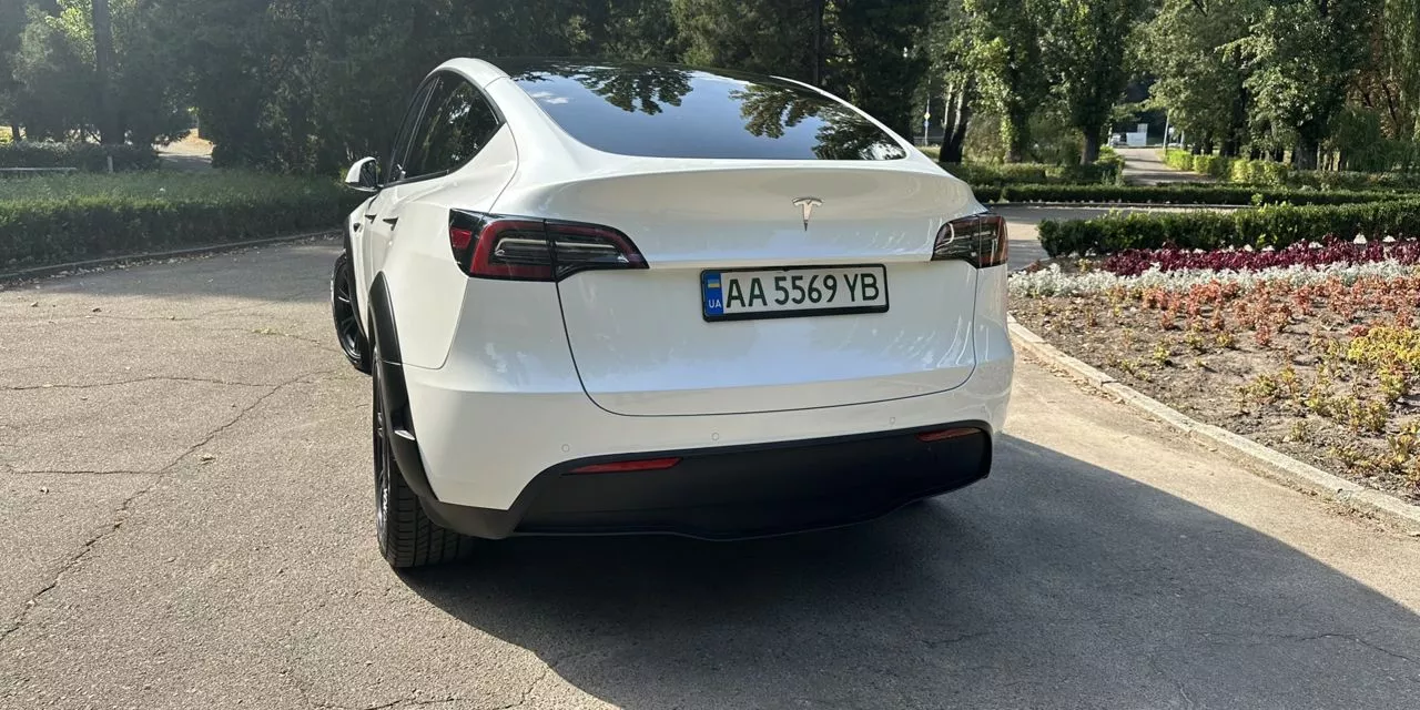 Tesla Model Y  2022281