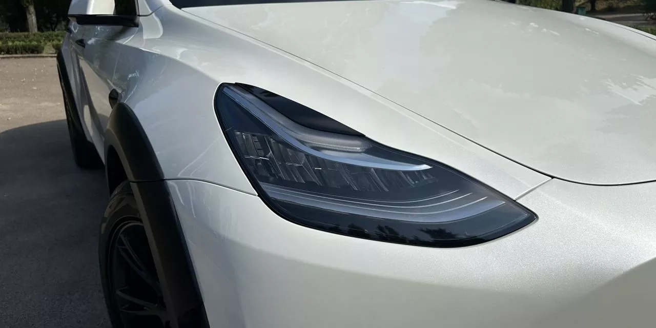 Tesla Model Y  2022351