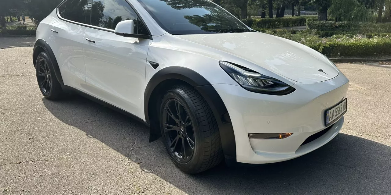 Tesla Model Y  2022441