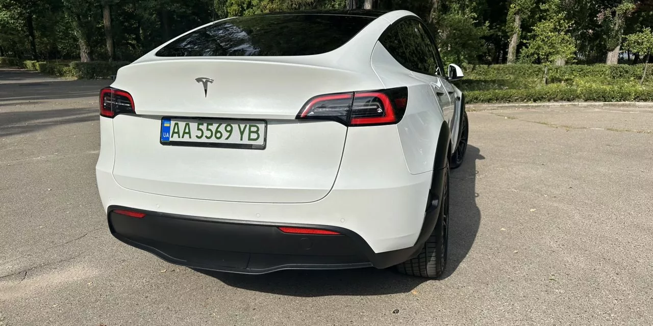 Tesla Model Y  2022491