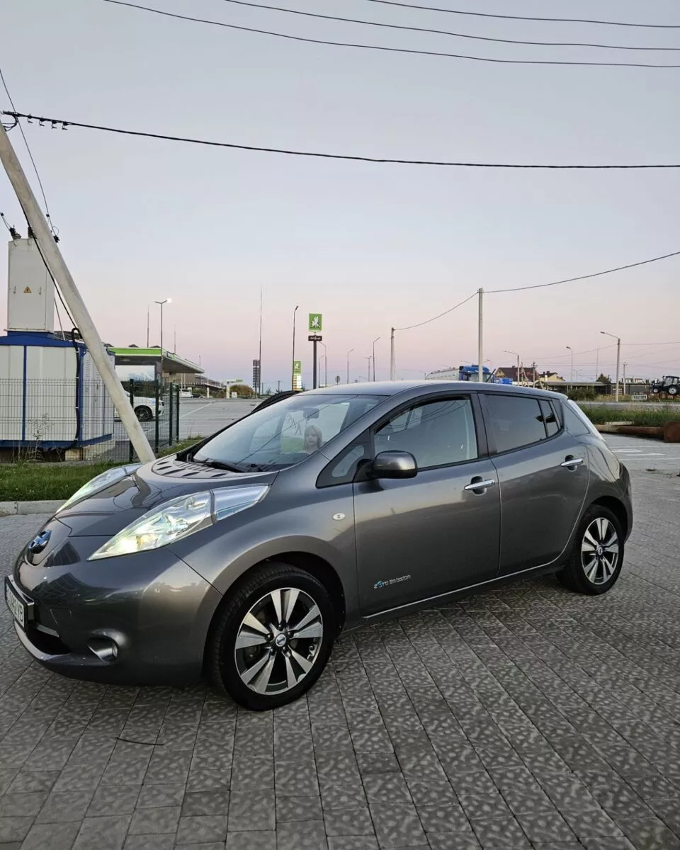 Nissan Leaf  24 kWh 201401