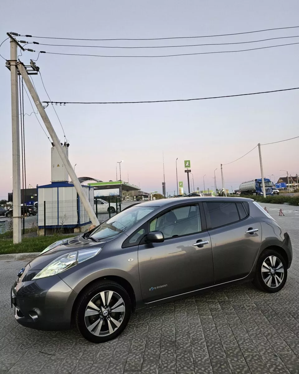 Nissan Leaf  24 kWh 201411