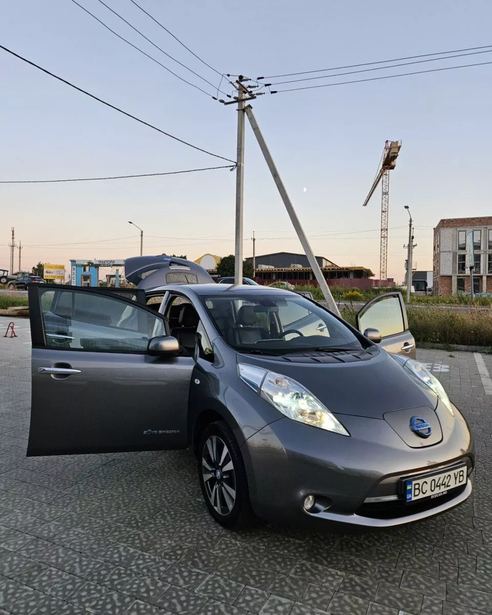 Nissan Leaf  24 kWh 201471