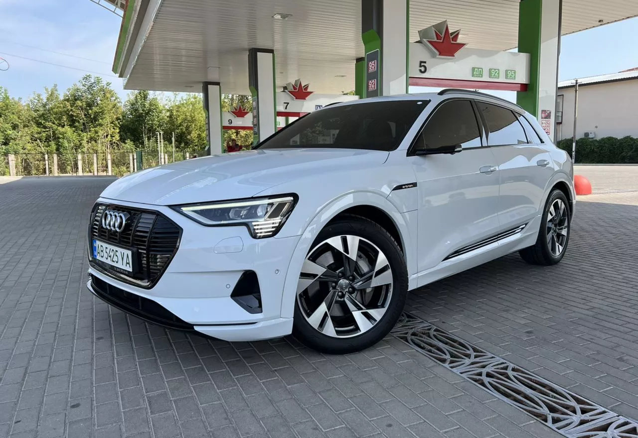 Audi E-tron  201901