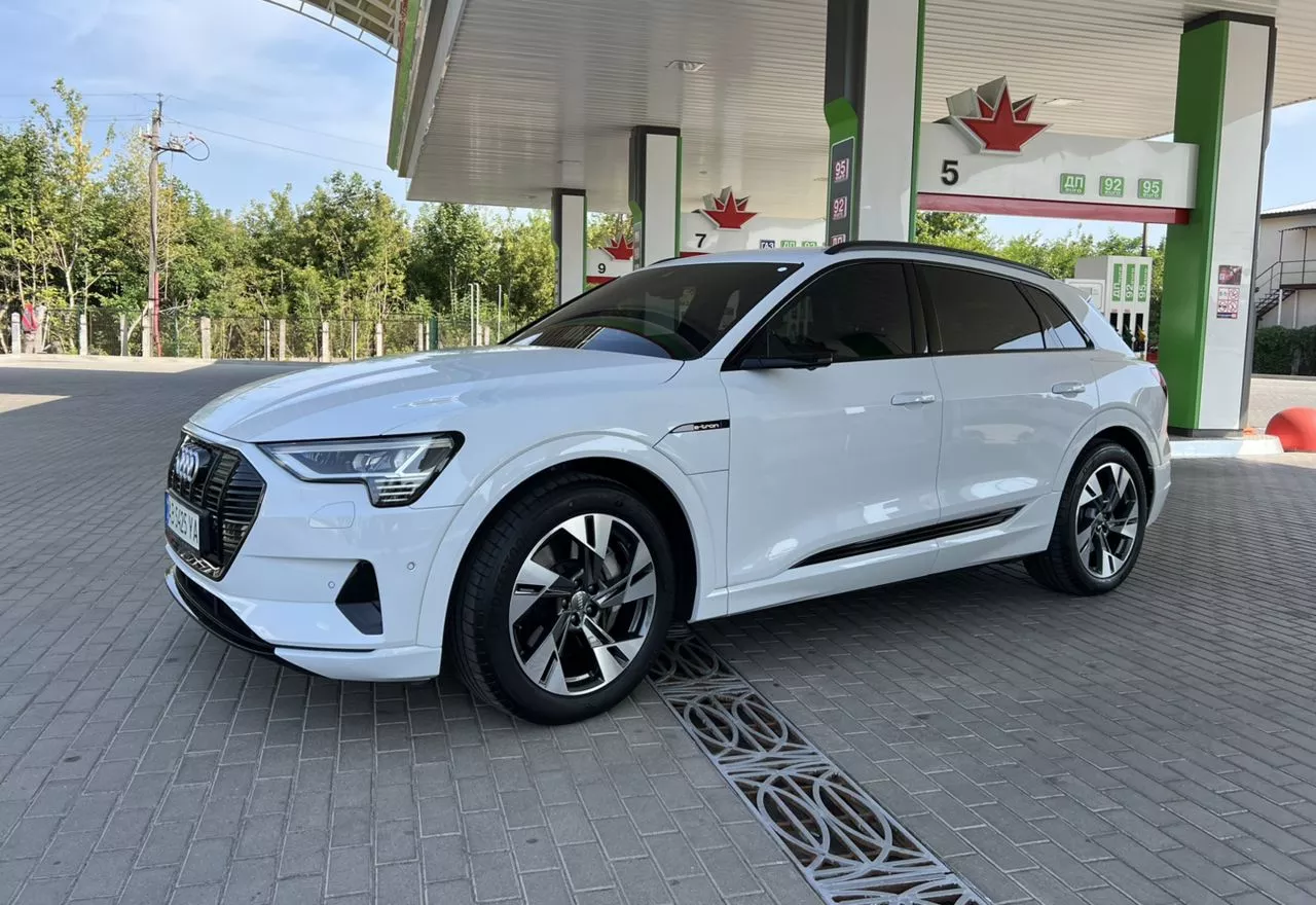 Audi E-tron  201921