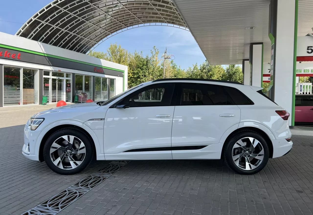 Audi E-tron  201941