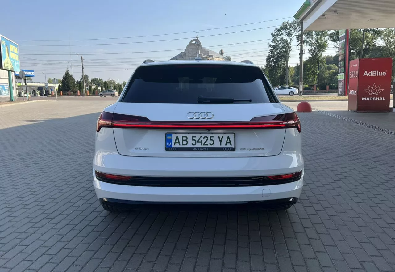 Audi E-tron  201991