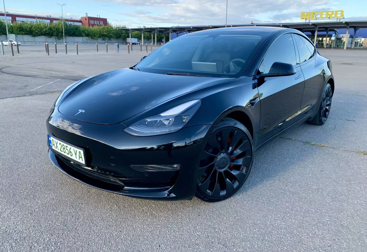 Tesla Model 3  82 kWh 202211