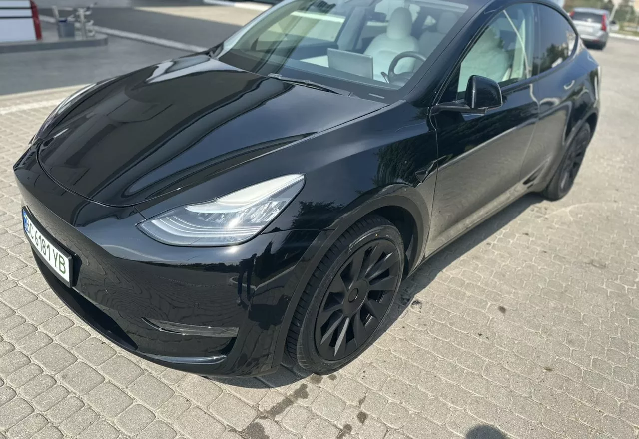 Tesla Model Y  82 kWh 202111