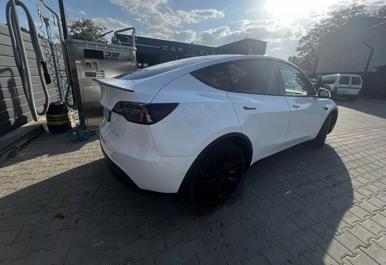 Tesla Model Y  82 kWh 2022171