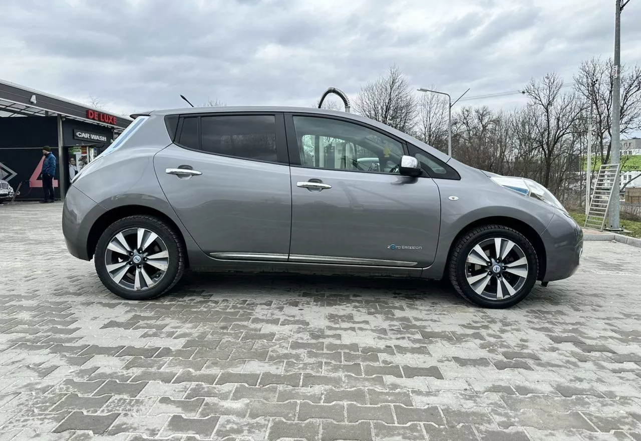 Nissan Leaf  24 kWh 2014331